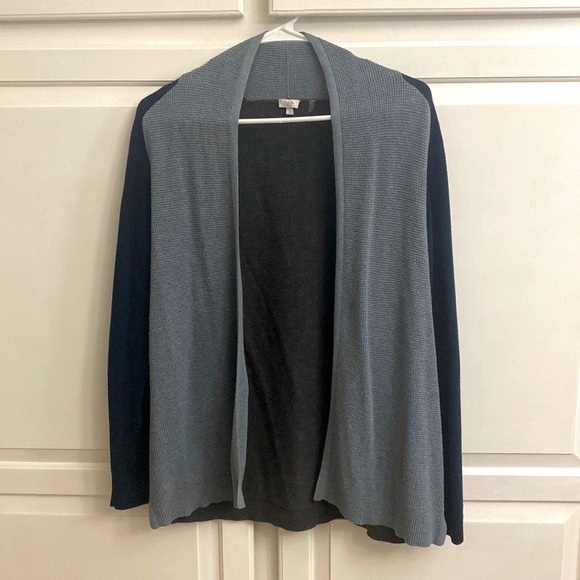 🌸 2/$10 Bela NYC Cardigan - Picture 4 of 7